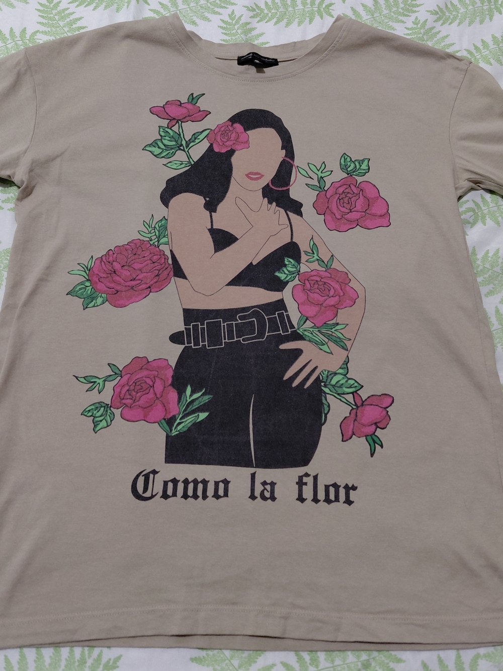 Selena Como la flor Graphic Tee